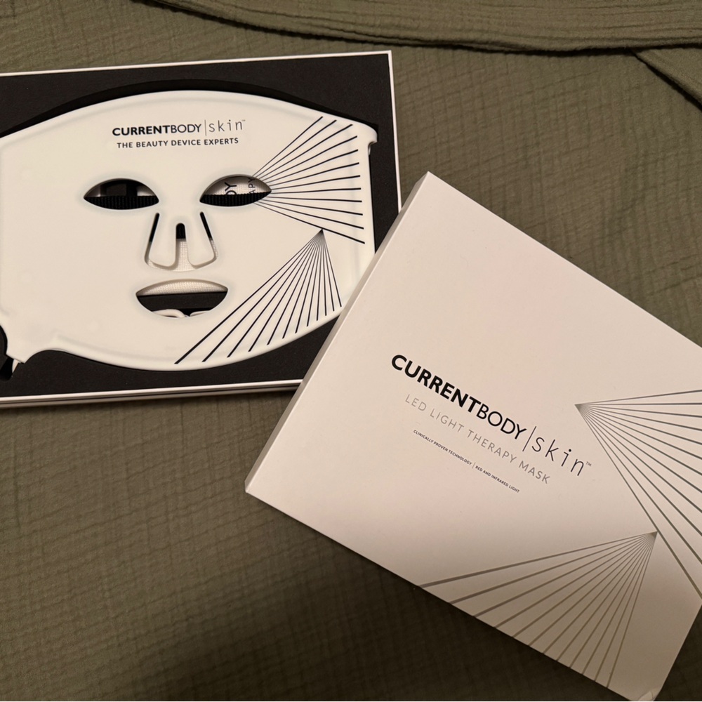 CurrentBody LED Mask